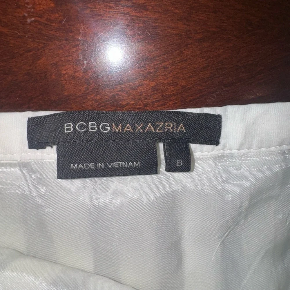 BCBGMAXAZRIA White Bubble Skirt Women’s 8 Pleated High Waist Knee Length Preppy